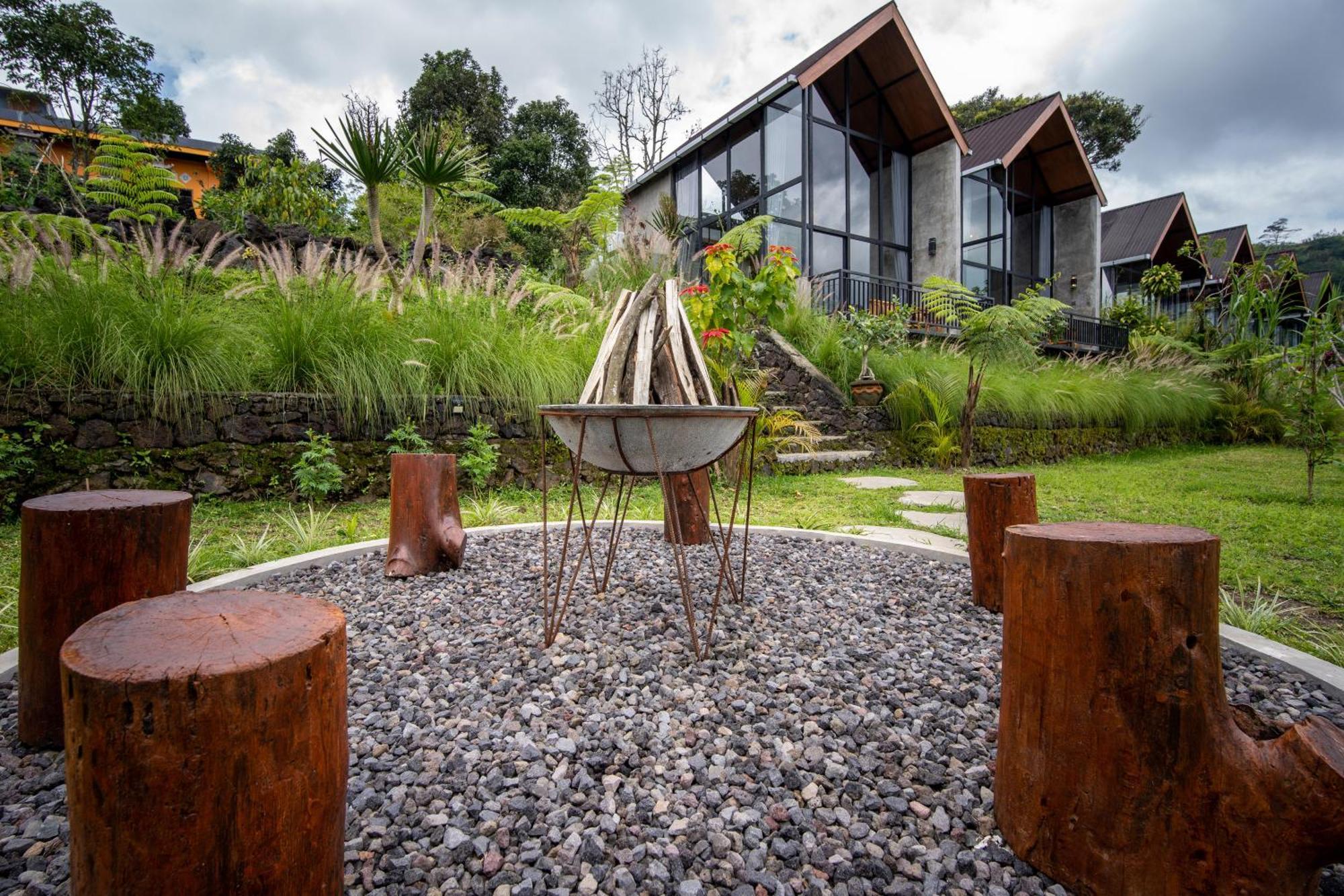 Puncak Gunung Kintamani Hotel Exterior foto